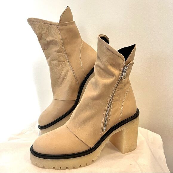 Free People Jack Zip Lug Sole Leather Boots in Camel New In Box Size 7.5 (38) - Picture 3 of 11